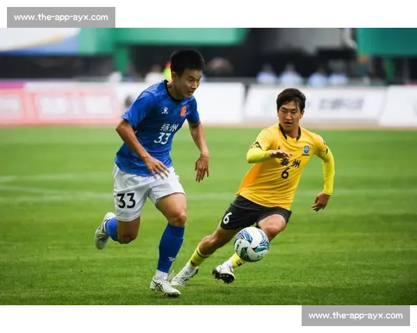 苏超凡人哥：平凡身躯里的足球交响