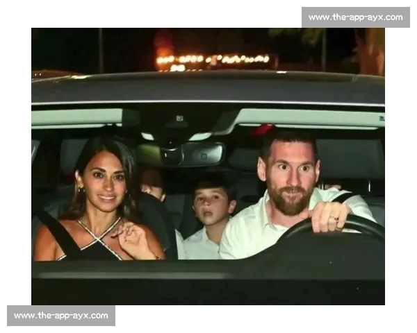 梅西萌娃力荐发带造型！长发飘逸成赛场新焦点