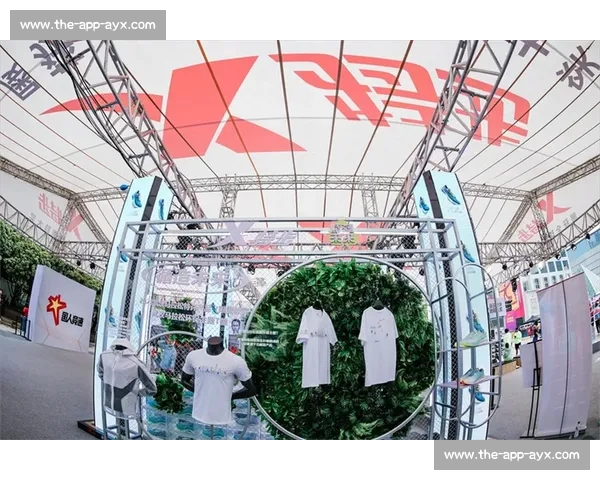 法国凡尔赛跑首迎中国品牌：特步领衔 “中国智造” 亮相凡尔赛