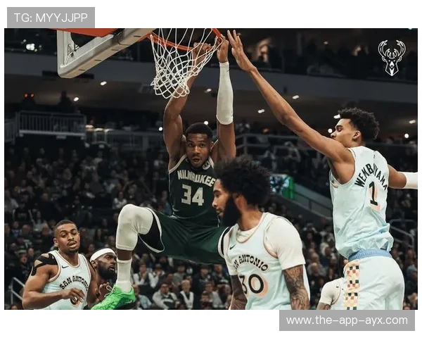 四将离队双核拖累，NBA 超巨有望逃离解体雄鹿
